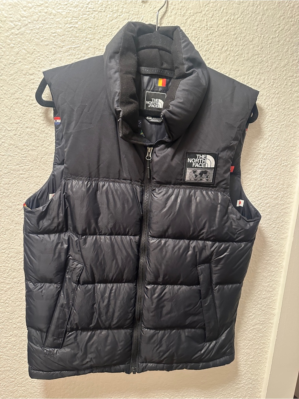 Rare The North Face Winter Olympics Puffer Vest With Country Flags Small Men’s